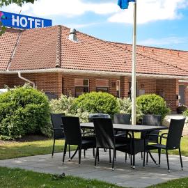 Hotel Varde，位于瓦尔德的酒店