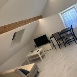 Studio Alma，位于Bôle的酒店