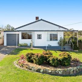 Nestle In Narooma - 10 Hillcrest Ave North Narooma，位于Kianga的酒店