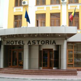 Hotel Astoria Standard，位于雅西的酒店