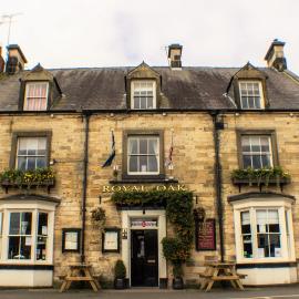 The Royal Oak Hotel，位于赫尔姆斯利的酒店