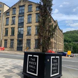 Stylish apartment in Halifax，位于哈利法克斯的酒店
