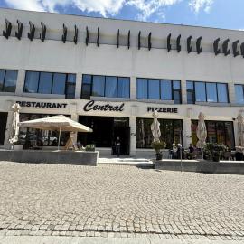 Complex Turistic Central，位于伯伊莱海尔库拉内的酒店