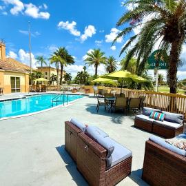 La Quinta by Wyndham Orlando Universal area - Free Shuttle to Universal，位于奥兰多的酒店