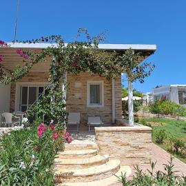Bungalow Praia de Chaves Sol & Mar，位于Cabeçadas的酒店