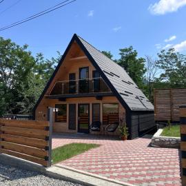 LKS A-frame，位于Corbi的酒店