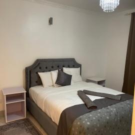 Kels Place ,Runda , Chogoria , Tharaka Nithi, Kenya，位于Mwangarimwe的酒店