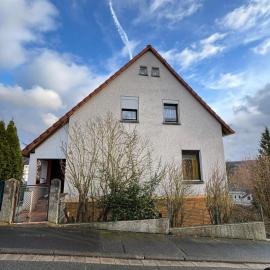 Ferienwohnung Am Pfaffenberg，位于Weilmünster的酒店