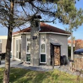 Luxury villa with wellness，位于霍勒姆的酒店