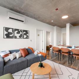 Family-Sized 4BR Luxury in Downtown Chicago