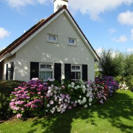Holiday Home in Steendam by Schild Lake，位于Steendam的酒店