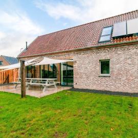 Modern family holiday home，位于Bocholt的酒店