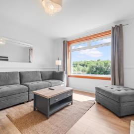 Whiteside 3 Bedroom Apartment - Bathgate，位于巴斯盖特的酒店
