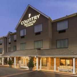Country Inn & Suites by Radisson, Asheville - Outlet Mall，位于阿什维尔的酒店