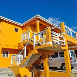 Olivia's Island Serenity，位于Brighton Village的酒店