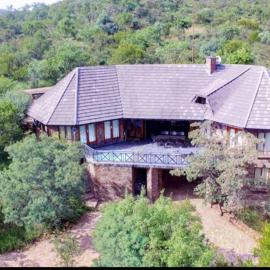 Mafuta Lodge - Mabalingwe Nature Reserve，位于沃姆巴斯的酒店