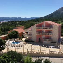 Apartments Villa Jennifer，位于奥瑞比克的酒店
