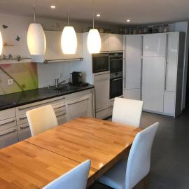 Suite mit schöne Küche in Zentral schüpfheim LU，位于Schüpfheim的酒店