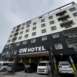 Friendship On Hotel Wink