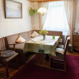 Hontheim Farmhouse Retreat