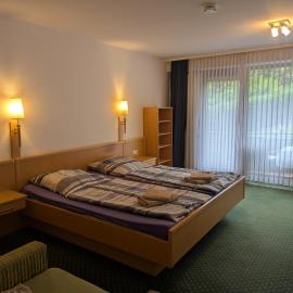 Apartment 9, Zentrumsnah mit Pool und Balkon，位于巴特埃森的酒店