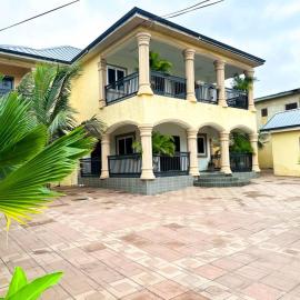 Estben Guesthouse,位于Janman的酒店