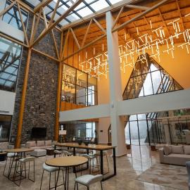 Doubletree By Hilton Nathiagali,位于Nathia Gali的酒店