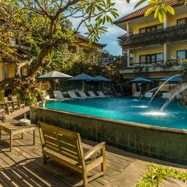 Sri Phala Resort & Villa，位于沙努尔的酒店