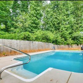 Stunning Private Villa in Monroe with Pool，位于门罗的酒店
