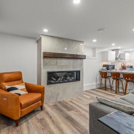 Blue Spruce Den - Vernon
