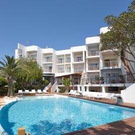 Apartamentos Castaví，位于埃斯普霍斯的酒店
