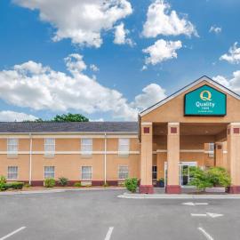 Quality Inn Loganville US Highway 78，位于洛根维尔的酒店