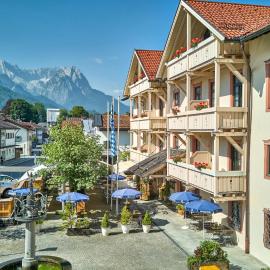 Hotel Drei Mohren，位于加尔米施-帕滕基兴的酒店