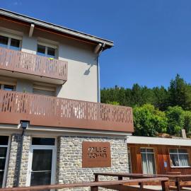 Mille100-47 - Ubaye Base Camp，位于Faucon-de-Barcelonnette的酒店