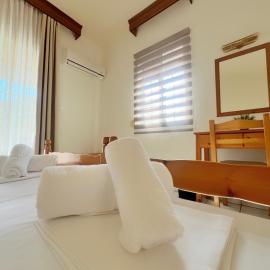 Maria's Rooms