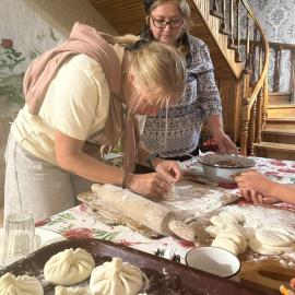 Maia's Farmstay，位于Dedoplis Tskaro的酒店