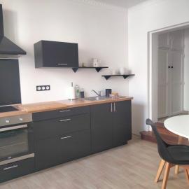 Au coeur de Brantôme : superbe appartement，位于布朗托姆的酒店