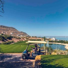 Casa Monmar with Golf Cart, Housekeeping and Beach Club Access，位于拉巴斯的酒店