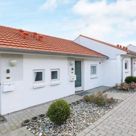 4 person holiday home in Ærøskøbing，位于艾勒斯克宾的酒店