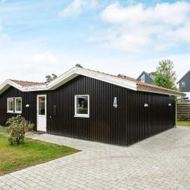 6 person holiday home in Væggerløse，位于博托比的酒店