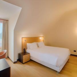 NH Milano 2 Residence，位于塞格拉泰的酒店