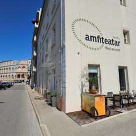 Hotel Amfiteatar，位于普拉的酒店