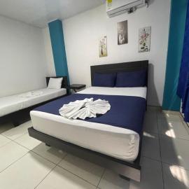 Hotel Cayena，位于Tame的酒店