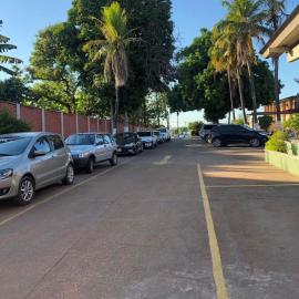 Transito Hotel，位于阿拉瓜伊纳的酒店
