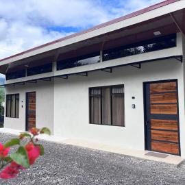 Cabinas Las Veraneras - Dota，位于Santa María的酒店