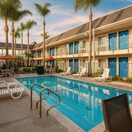 Motel 6-Westminster, CA - North，位于威斯敏斯特的酒店