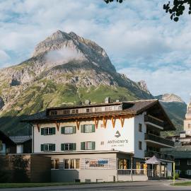 Anthony´s Alpin Hotel Garni，位于莱赫阿尔贝格的酒店