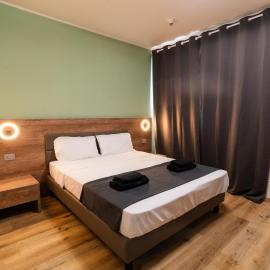 Elysium Self Check-In Rooms，位于特雷佐苏拉达的酒店