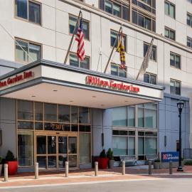 Hilton Garden Inn Bethesda Downtown,位于贝塞斯达的酒店