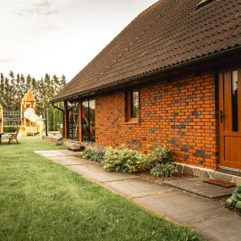 Krapi Guesthouse，位于Treimani的酒店